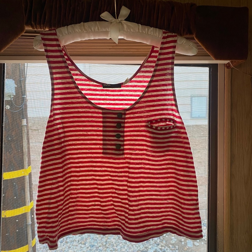 urban outfitters crop top